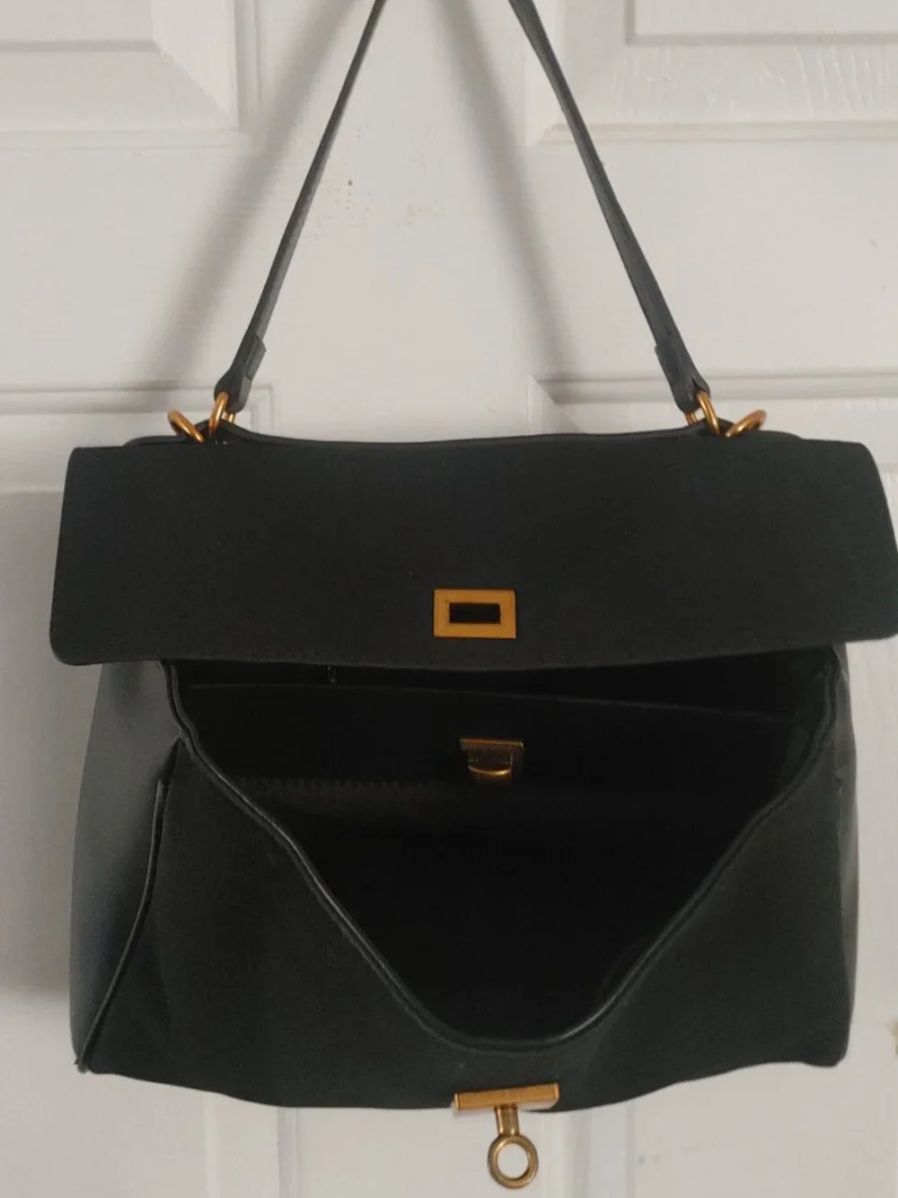 Small Soft Calfskin Black Leather Purse Shoulder Bag Designer Satchel